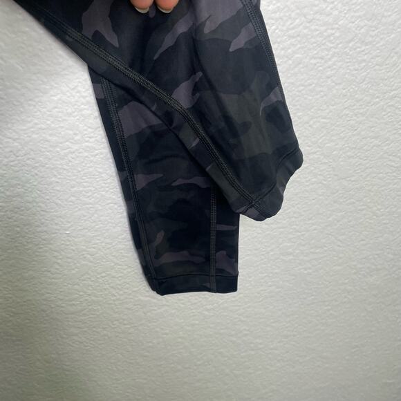 Athleta Womens Leggings Size XS Gay Ultimate Camo 7/8 Tight Camouflage Pattern - Picture 13 of 16